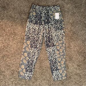 FREE PEOPLE - New w/tag - Womens Trousers Marfa Nights Floral Black Ivory Size S